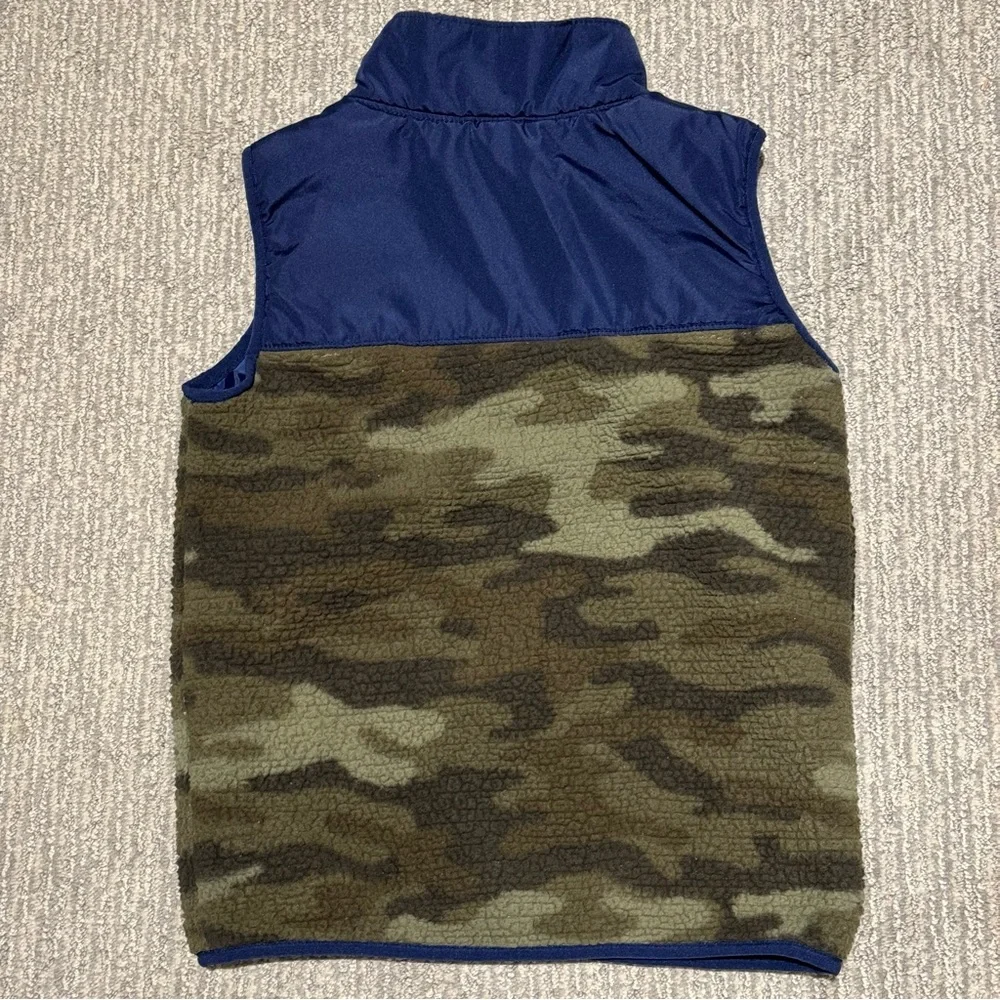 Carter’s Kids Boys Size 10/10A Full Zip Vest‎ Brown Blue camouflage Sherpa fuzzy